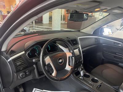 2012 Chevrolet Traverse LT   - Photo 11 - Hamilton, OH 45015