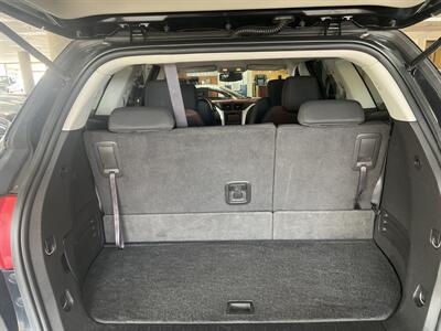 2012 Chevrolet Traverse LT   - Photo 28 - Hamilton, OH 45015