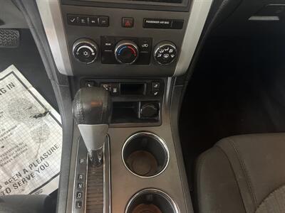 2012 Chevrolet Traverse LT   - Photo 16 - Hamilton, OH 45015