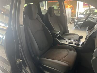 2012 Chevrolet Traverse LT   - Photo 25 - Hamilton, OH 45015