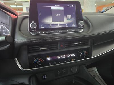 2024 Nissan Rogue SV - Photo 21 - Hamilton, OH 45015