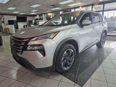 2024 Nissan Rogue SV - Photo 1 - Hamilton, OH 45015