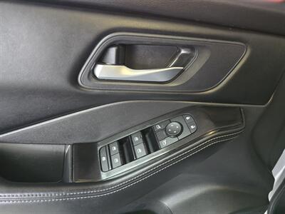 2024 Nissan Rogue SV - Photo 19 - Hamilton, OH 45015