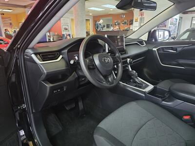 2025 Toyota RAV4 XLE   - Photo 8 - Hamilton, OH 45015