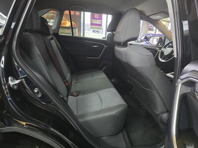 2025 Toyota RAV4 XLE   - Photo 16 - Hamilton, OH 45015