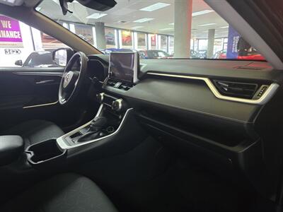 2025 Toyota RAV4 XLE   - Photo 13 - Hamilton, OH 45015