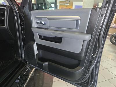 2016 RAM 1500 Big Horn/CREW CAB/HEMI/4X4   - Photo 12 - Hamilton, OH 45015