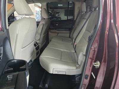 2017 Honda Ridgeline RTL- 4DR CREW CAB   - Photo 11 - Hamilton, OH 45015