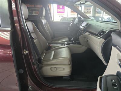 2017 Honda Ridgeline RTL- 4DR CREW CAB   - Photo 14 - Hamilton, OH 45015