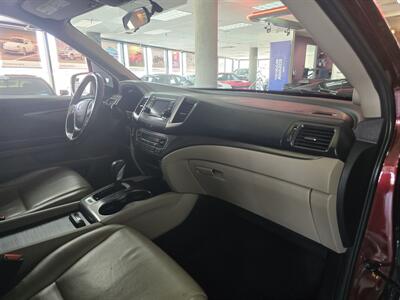 2017 Honda Ridgeline RTL- 4DR CREW CAB   - Photo 12 - Hamilton, OH 45015