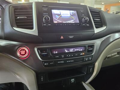 2017 Honda Ridgeline RTL- 4DR CREW CAB   - Photo 19 - Hamilton, OH 45015