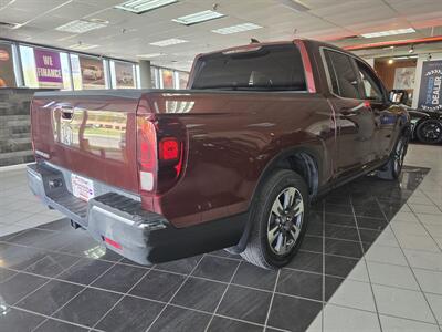2017 Honda Ridgeline RTL- 4DR CREW CAB   - Photo 4 - Hamilton, OH 45015