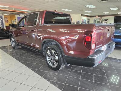 2017 Honda Ridgeline RTL- 4DR CREW CAB   - Photo 6 - Hamilton, OH 45015