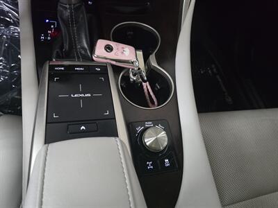 2021 Lexus RX Base 4DR SUV AWD   - Photo 20 - Hamilton, OH 45015
