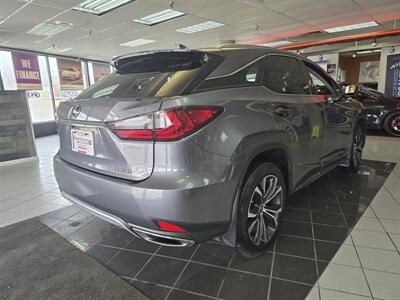 2021 Lexus RX Base 4DR SUV AWD   - Photo 4 - Hamilton, OH 45015