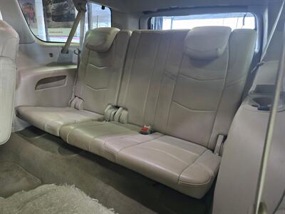 2015 Cadillac Escalade ESV LUXURY4DR SUV 4X4   - Photo 8 - Hamilton, OH 45015