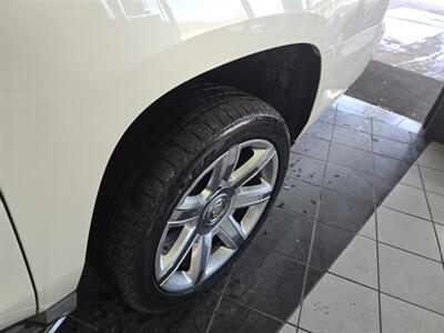 2015 Cadillac Escalade ESV LUXURY4DR SUV 4X4   - Photo 43 - Hamilton, OH 45015