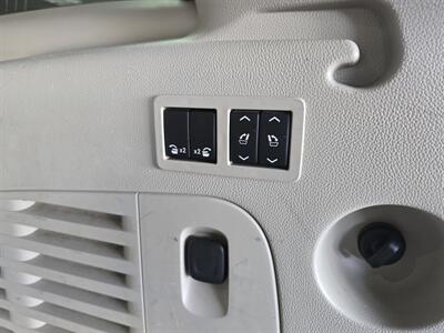 2015 Cadillac Escalade ESV LUXURY4DR SUV 4X4   - Photo 35 - Hamilton, OH 45015