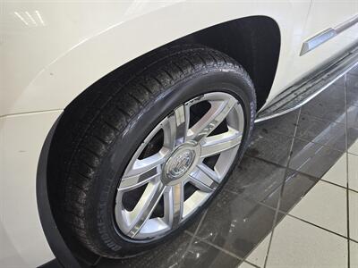 2015 Cadillac Escalade ESV LUXURY4DR SUV 4X4   - Photo 42 - Hamilton, OH 45015