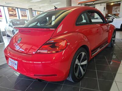 2012 Volkswagen Beetle-Classic Turbo 2DR COUPE   - Photo 5 - Hamilton, OH 45015