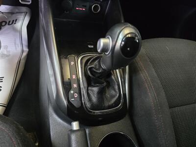 2012 Kia Forte SX 2DR COUPE   - Photo 18 - Hamilton, OH 45015