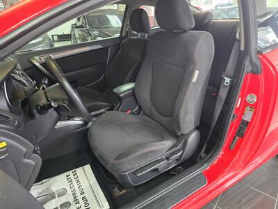 2012 Kia Forte SX 2DR COUPE   - Photo 9 - Hamilton, OH 45015