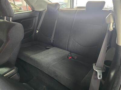 2012 Kia Forte SX 2DR COUPE   - Photo 10 - Hamilton, OH 45015