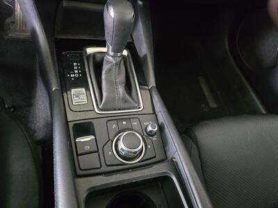 2017 Mazda MAZDA3 Sport - Photo 22 - Hamilton, OH 45015