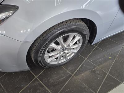 2017 Mazda MAZDA3 Sport - Photo 32 - Hamilton, OH 45015