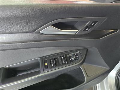 2022 Volkswagen Golf S   - Photo 17 - Hamilton, OH 45015