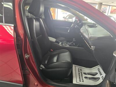 2021 Mazda CX-30 Premium 4DR SUV AWD   - Photo 14 - Hamilton, OH 45015