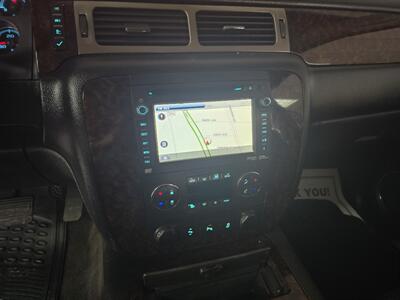 2013 GMC Yukon Denali XL4DR SUV AWD   - Photo 28 - Hamilton, OH 45015