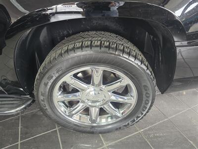 2013 GMC Yukon Denali XL4DR SUV AWD   - Photo 40 - Hamilton, OH 45015