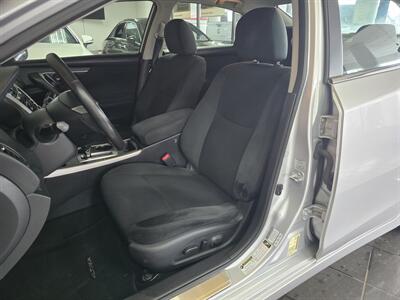 2015 Nissan Altima 2.5 SV 4DR SEDAN - Photo 11 - Hamilton, OH 45015