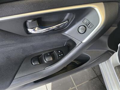 2015 Nissan Altima 2.5 SV 4DR SEDAN - Photo 19 - Hamilton, OH 45015