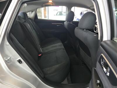 2015 Nissan Altima 2.5 SV 4DR SEDAN - Photo 15 - Hamilton, OH 45015