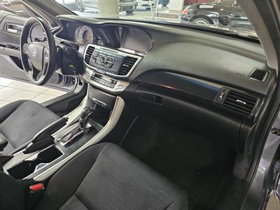 2013 Honda Accord Sport   - Photo 26 - Hamilton, OH 45015