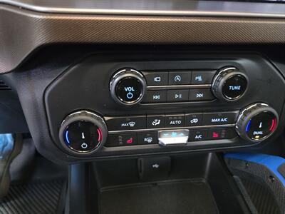 2022 Ford Bronco Base 4DR SUV AWD - Photo 25 - Hamilton, OH 45015