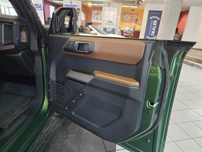 2022 Ford Bronco Base 4DR SUV AWD - Photo 13 - Hamilton, OH 45015