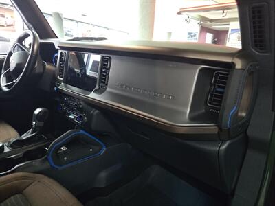 2022 Ford Bronco Base 4DR SUV AWD - Photo 15 - Hamilton, OH 45015