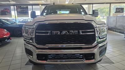2023 RAM 2500 Tradesman 4DR CREW CAB 4X4/V8 - Photo 3 - Hamilton, OH 45015