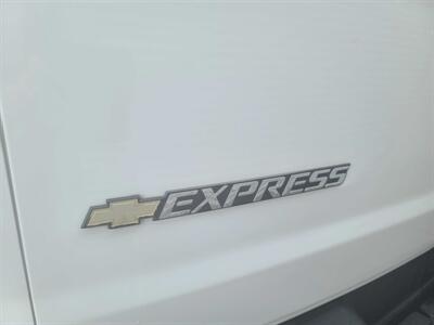2020 Chevrolet Express 2500  3DR EXTENDED CARGO VA/V6   - Photo 30 - Hamilton, OH 45015