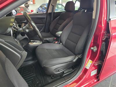 2014 Chevrolet Cruze 1LT Auto 4DR SEDAN - Photo 9 - Hamilton, OH 45015