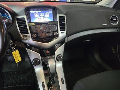 2014 Chevrolet Cruze 1LT Auto 4DR SEDAN - Photo 26 - Hamilton, OH 45015