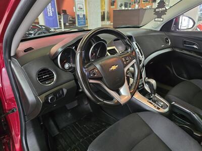 2014 Chevrolet Cruze 1LT Auto 4DR SEDAN - Photo 8 - Hamilton, OH 45015