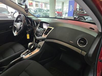 2014 Chevrolet Cruze 1LT Auto 4DR SEDAN - Photo 13 - Hamilton, OH 45015