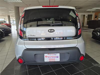2014 Kia Soul Base 4DR CROSSOVER - Photo 4 - Hamilton, OH 45015