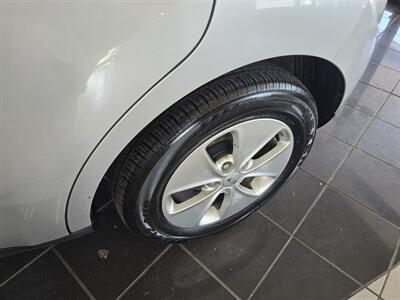 2014 Kia Soul Base 4DR CROSSOVER - Photo 24 - Hamilton, OH 45015