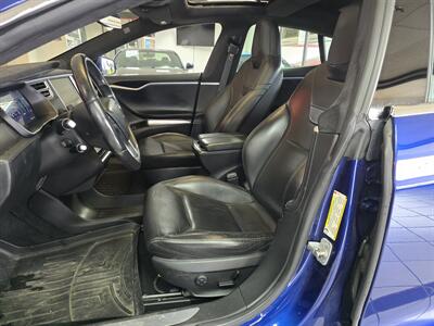 2015 Tesla Model S 70D 4DR HATCHACK AWD   - Photo 11 - Hamilton, OH 45015