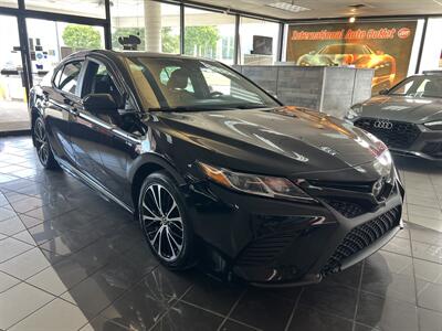 2019 Toyota Camry SE 4DR SEDAN - Photo 4 - Hamilton, OH 45015